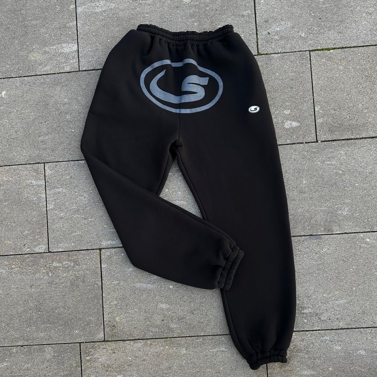 "SENTY SEASON" Essential Black Sweatpants