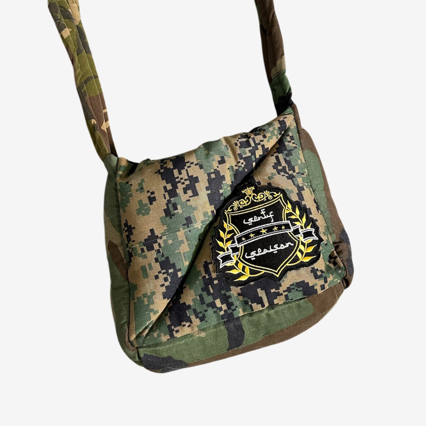 "SENTY x PUFFYIT" Camo Bag